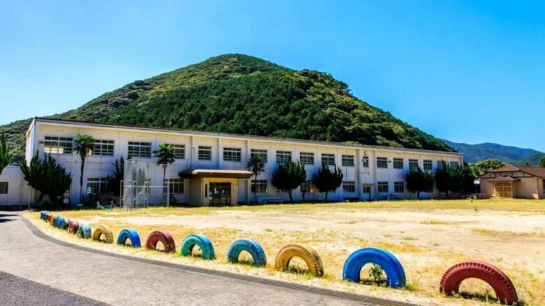 校庭には入れないルールになっている