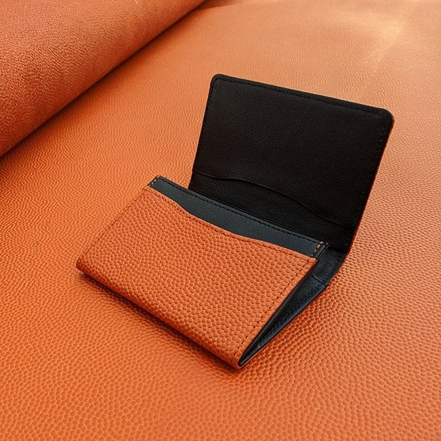 バスケットボールの革を使ったシリーズも