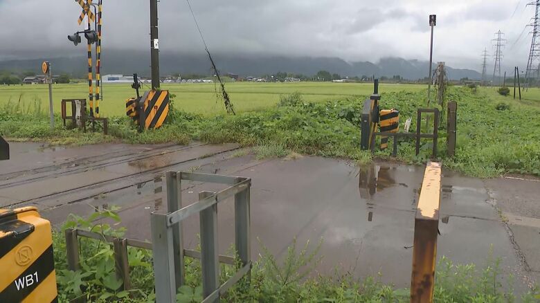 運休続く米坂線