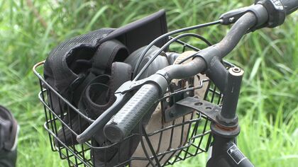 【男児1人が意識不明】自転車に乗っていた8歳の男の子2人はねられ病院搬送～信号機と横断歩道がある交差点で乗用車に…夏休み中の朝に事故〈北海道苫小牧市〉