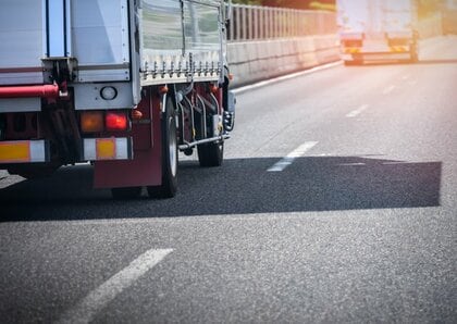 トラック輸送DIは44.1 景況感の厳しさ続くも輸送量は前年の水準を維持、2024年問題への対応続く