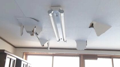 「北海道・三陸沖後発地震注意情報」警戒続く　青森・八戸市で外壁や天井剥がれる建物被害　小中学校65校休校