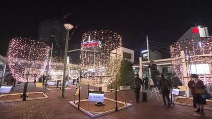 ＬＥＤ約１３万個が街をきらびやかに…岡山市中心部で「ＭＯＭＯＴＡＲＯＨ　ＦＡＮＴＡＳＹ」開幕【岡山】