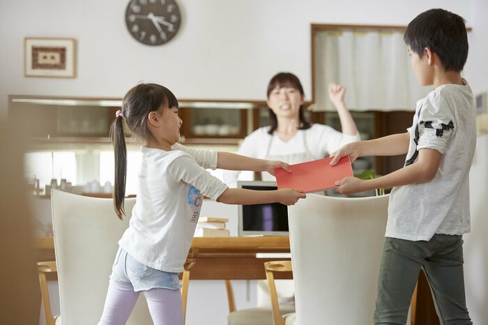 子供の頃からため込んだわだかまりが噴出しやすい(画像はイメージ)