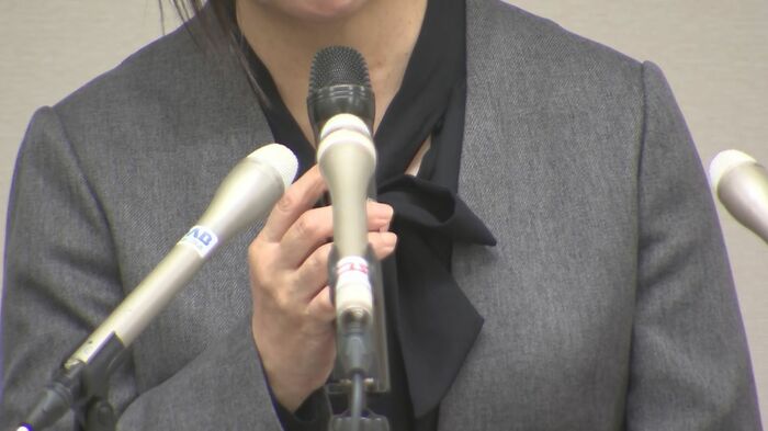 初公判のあと開かれた遺族の会見