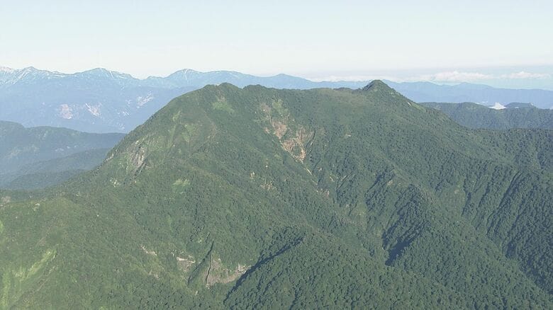 「登山口に長期間、駐車している車がある」雨飾山で男性の遺体を発見　斜面に倒れている状態　県警ヘリが捜索　長野・小谷村｜FNNプライムオンライン