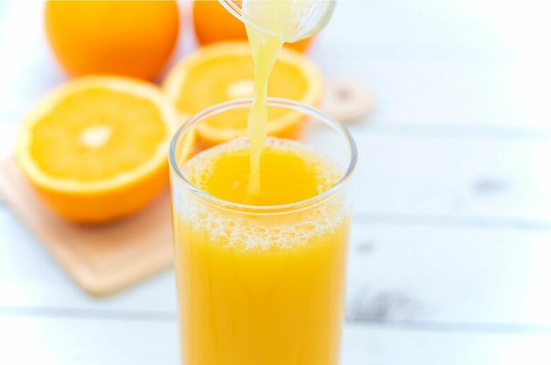 オレンジジュースの品薄は回復する？　天候不順と歴史的な円安で先行き不透明なオレンジ事情を専門家が解説｜FNNプライムオンライン