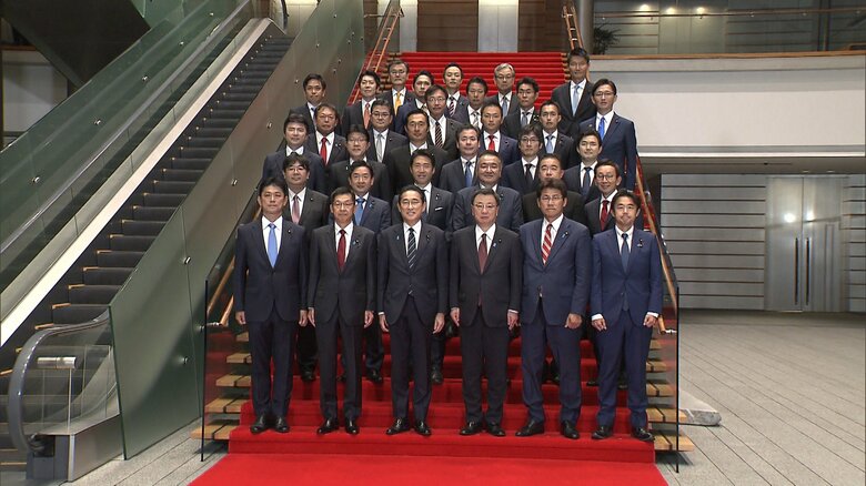 全員男性となった副大臣・政務官人事