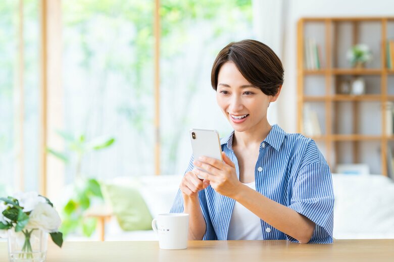 SNSから相続人の消息が分かることも（画像はイメージ）