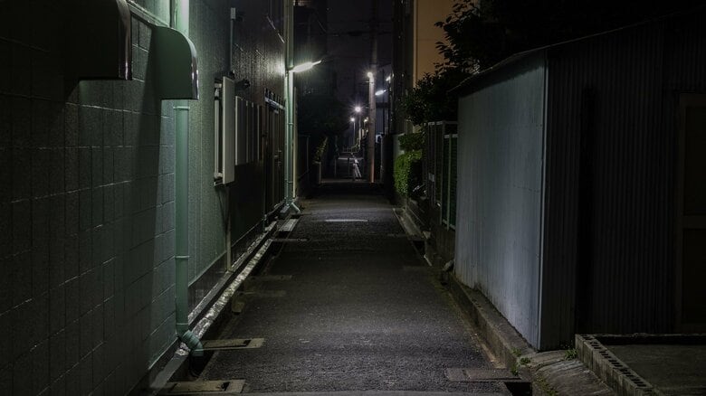 夜間の住宅街で“サイレンなし”の要望が目立つ（画像はイメージ）