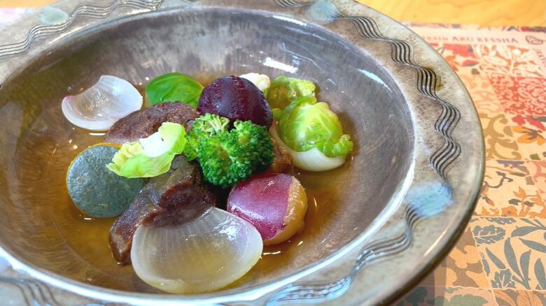 ポトフのハーブは大分県産　食器にもこだわりが