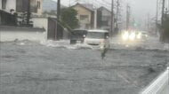 松山城の堀から水あふれマンホールから水柱も　愛媛を襲った大雨で内水氾濫　松山市内は観測史上最大の雨量