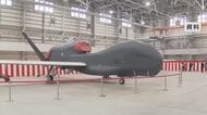 鳥取県沖で墜落　大型無人偵察機「グローバルホーク」機体の一部か　島根県側で初めて回収