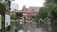 【観光地で刃物】北海道庁赤れんが庁舎の敷地内にハサミ2本持った男が出現し現行犯逮捕―けが人の情報なし―観光客からは「まさかこんなところで」驚きの声〈札幌市中央区〉