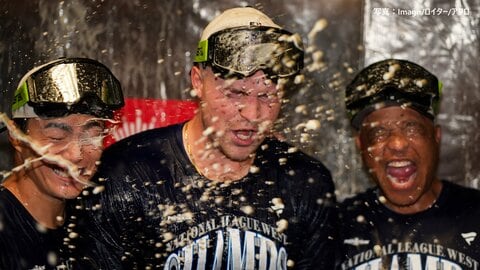 ドジャース地区V　山本由伸ポストシーズンへ「3連覇できるようにしっかり頑張りたい」　復帰目指す大谷翔平にロバーツ監督「順調に進んでいる」