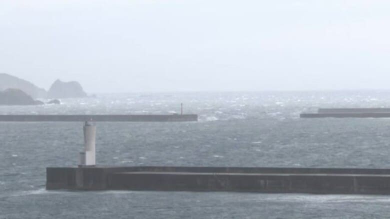 山陰地方に南寄りの強風と雨…JR山陰線の一部区間で運転見合わせ　鳥取空港の羽田線で4便欠航｜FNNプライムオンライン