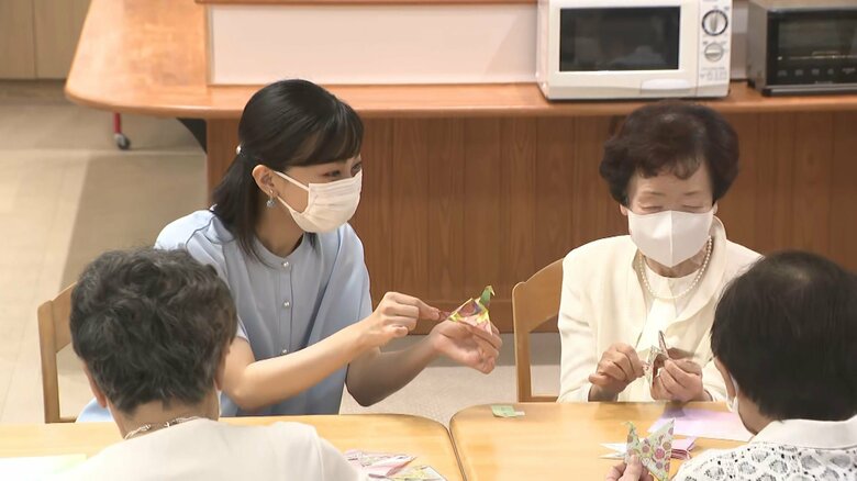 原爆養護ホームで被爆者と交流された　8月11日