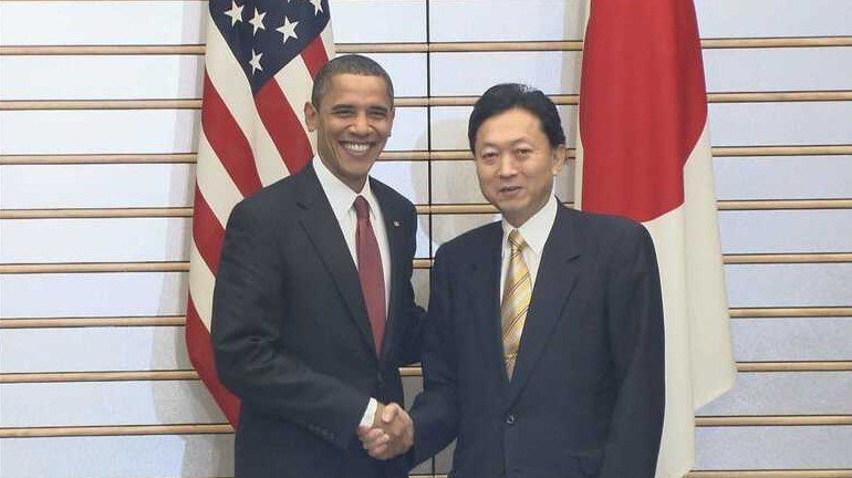 オバマ米国大統領に「トラスト・ミー（僕を信じて）」と言いさらなる不信を買った