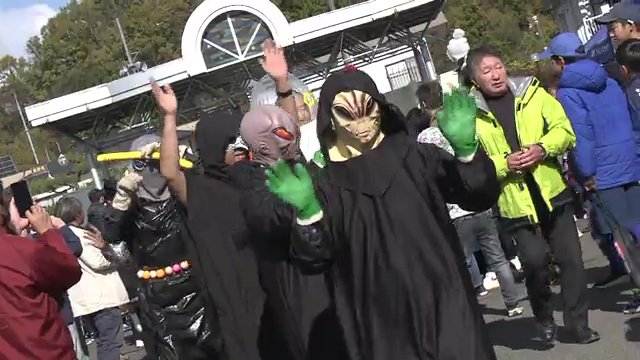 UFOで町おこし　仮装パレードも開催