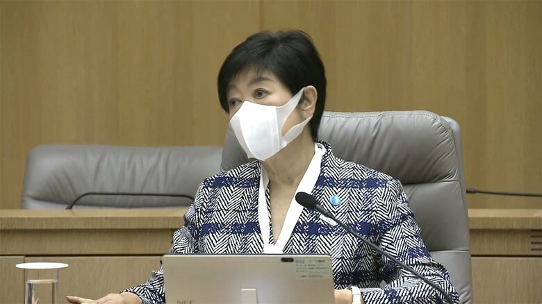 小池知事は、ワクチンの追加接種を訴えるが･･･。
