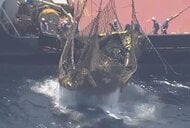 【速報】陸上自衛隊ヘリ事故 機体を引き揚げ