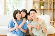 【20歳以上1,000人に調査】 幸福度と消費スタイル・意識の関係は？幸福度の高い層が意識してお金をかけた項目TOPは「旅行や遠出への支出・買い物」