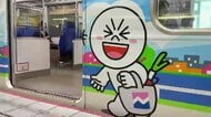 西鉄「LINE FRIENDS」ラッピング電車が登場　福岡駅～大牟田駅で2年間運行　オリジナルデザインnimocaも数量限定販売　福岡