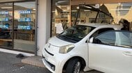 【速報】岡山市の山陽道・岡山IC近くの店に車突っ込む　ケガ人の情報なし　高齢男性運転か【岡山】