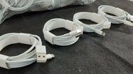 「違法と思わなかった」偽物のiPhone用ケーブル約1万2000本所持…逮捕夫婦