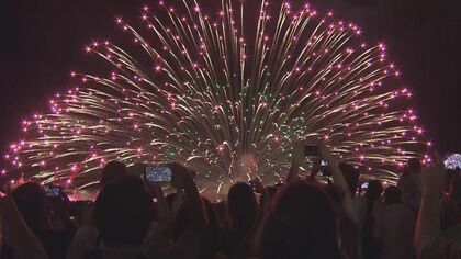 「熊野大花火大会」4年ぶりに復活した風物詩　延期に次ぐ延期で三度目の正直…地元には“特別な思い”の人々