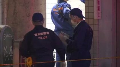 富山市繁華街の女性刺傷事件で69歳男を逮捕　刺された40代女性は血を流し駐車場に倒れる