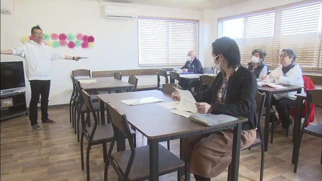 オープンスクールでは保護者の現状や運営面の課題などを説明 協力者を募る