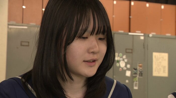 秋田高校生物部の部長を務める佐藤菜々子さん（3年）