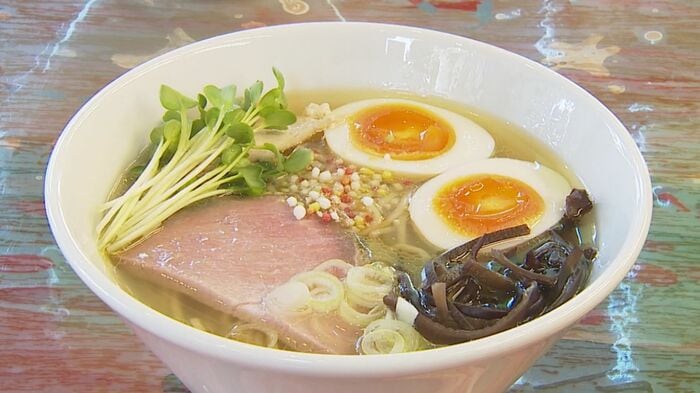 ラーメン店「ホット・エアー」の塩ラーメン（鳥取市）