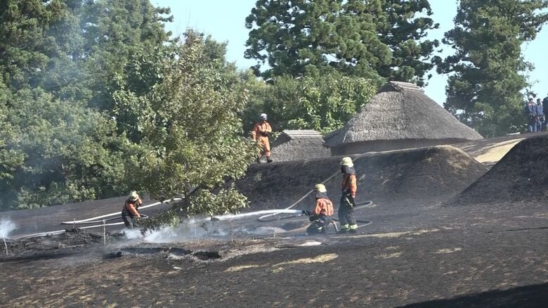 “竪穴式住居”3棟燃える…国指定の史跡『古津八幡山遺跡』で火事 近隣住民に一時避難呼びかけ 新潟市｜FNNプライムオンライン