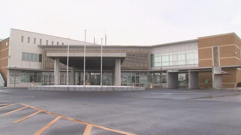 こども園の園長が“パワハラ”で懲戒処分　約4年間にわたり保育教諭4人に執拗な叱責など繰り返す（鳥取）｜FNNプライムオンライン