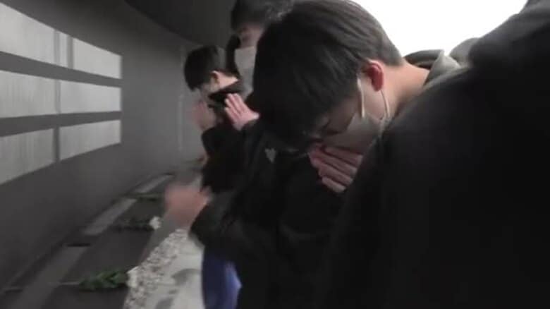 釜石東中の生徒 追悼施設で清掃活動　「つなみてんでんこ」　岩手県釜石市｜FNNプライムオンライン