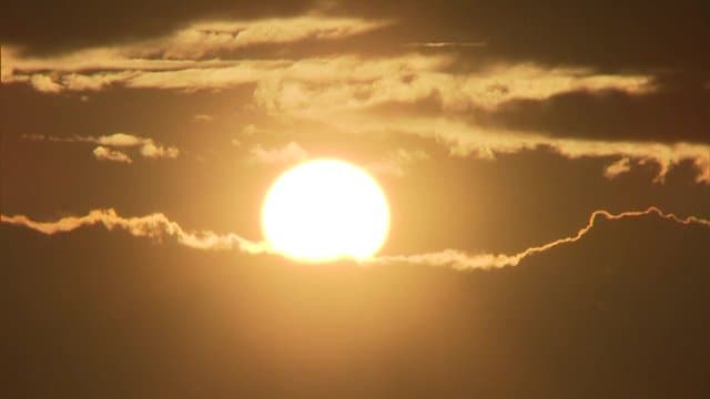 故郷の海岸で見る初日の出