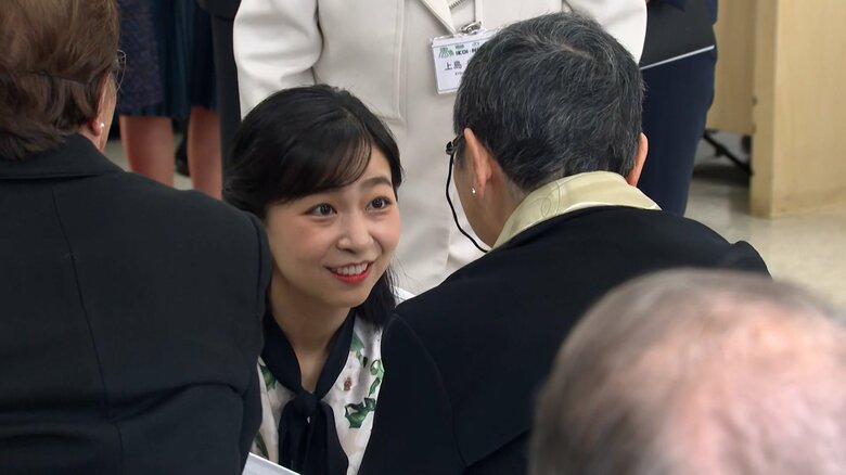 「憩の園」に入居する日系人と懇談された佳子さま