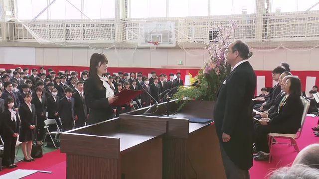 新入生代表・行政政策学類の相澤莉心さん