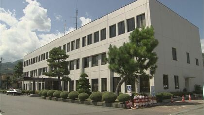 20代女性のアパートに侵入　顔を殴り、包丁を突きつけ現金2000円など盗む　住居不定・無職の28歳男を住居侵入・強盗致傷の疑いで逮捕