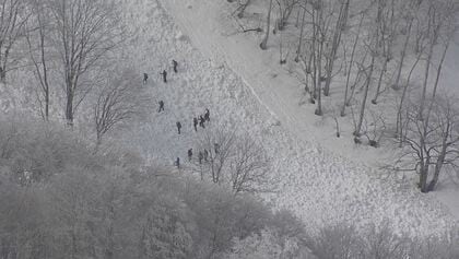 スキー場で雪崩…14歳含む5人巻き込まれ4人けが 最大で幅185m、長さ
