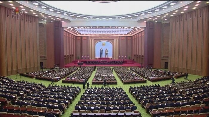 正恩氏が演説を行った最高人民会議(1月15日・朝鮮中央テレビより)