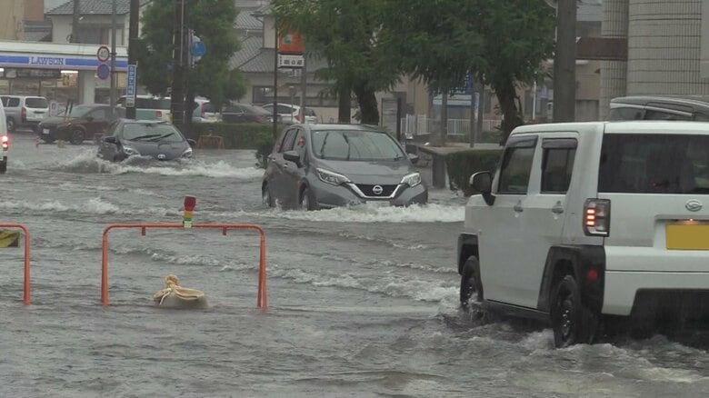 既に道路が冠水している所も…『台風10号』東海地方には9/1-2頃に接近か 津では6時間雨量が8月観測史上最大に｜FNNプライムオンライン