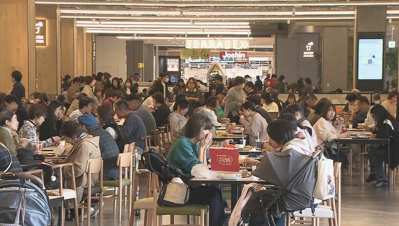 3階のフードコート
