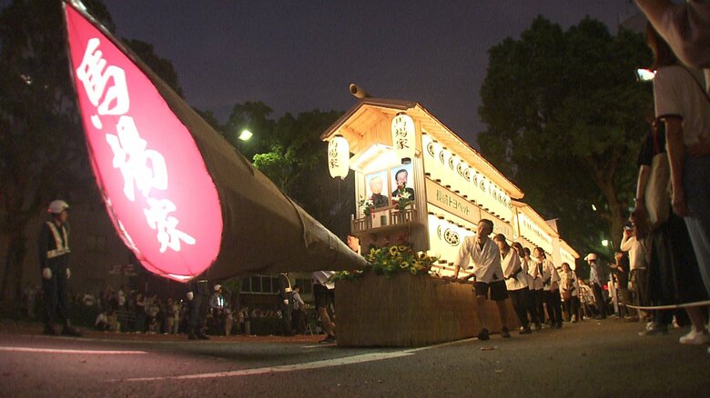 故人を偲ぶ思いに包まれていた