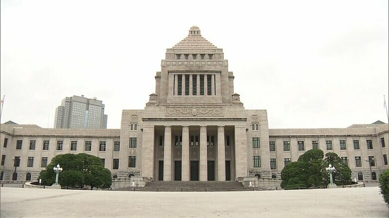 日本の国家予算の3分の1は借金…