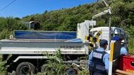 信号機も警報機もない踏切で…普通列車がトラックと衝突_JR北海道釧網線で事故_けが人なしも運転見合わせ_付近「第四種踏切」でも8日前に同様の事故_警察などで詳しい原因を調べる〈北海道 斜里町〉