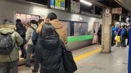 JR北海道が除雪のため最終列車を午後8時台に繰り上げ…新千歳空港への快速エアポートも8時台の”終電”となり空港に足止めリスクが…空港では降り立つ乗客のためバス会社などに夜の増便要請、社員も緊急フル対応