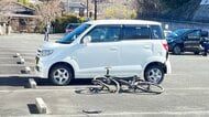 85歳女性が運転の車が自転車をはねる　42歳男性が重傷　車側の前方不注意か　車が右折、自転車が直進　長野・伊那市の国道